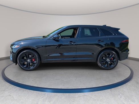New 2026 Jaguar F-PACE R-Dynamic S image 8