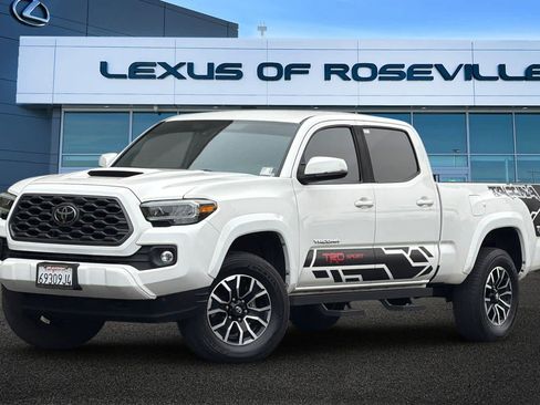 Used 2021 Toyota Tacoma TRD Sport w/ Technology Package RWD image 1
