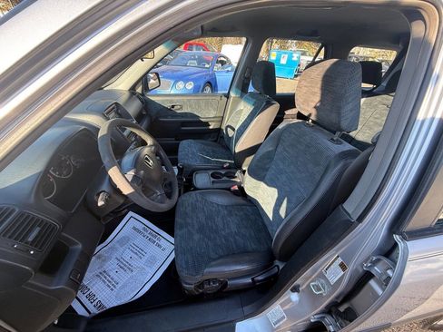 Used 2004 Honda CR-V LX image 12