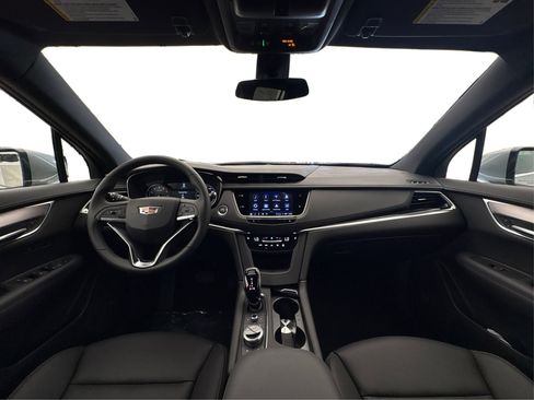 New 2025 Cadillac XT6 Luxury image 23