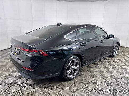 Used 2023 Honda Accord EX image 3