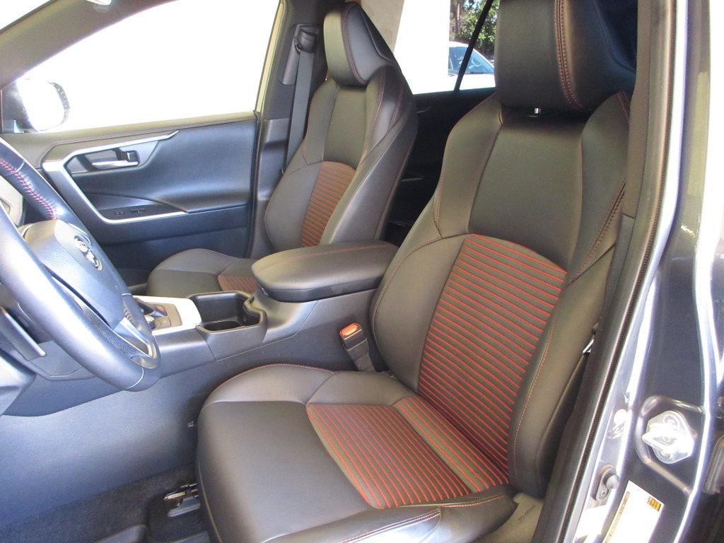 Used 2022 Toyota RAV4 XSE AWD/4WD image 12