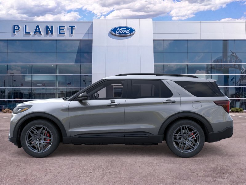 New 2026 Ford Explorer ST-Line w/ ST-Line Street Pack RWD image 3