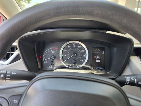 Used 2021 Toyota Corolla LE w/ Carpet Mat Package (TMS) FWD image 6