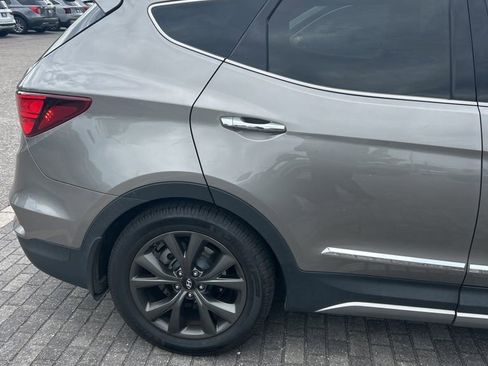 Used 2018 Hyundai Santa Fe Sport w/ Cargo Package image 7