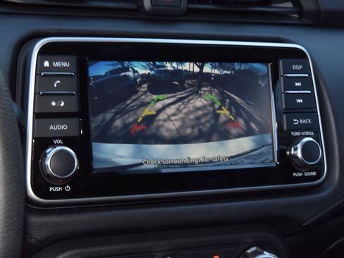 Used 2020 Nissan Versa S image 27