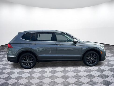 Used 2023 Volkswagen Tiguan SE FWD image 8