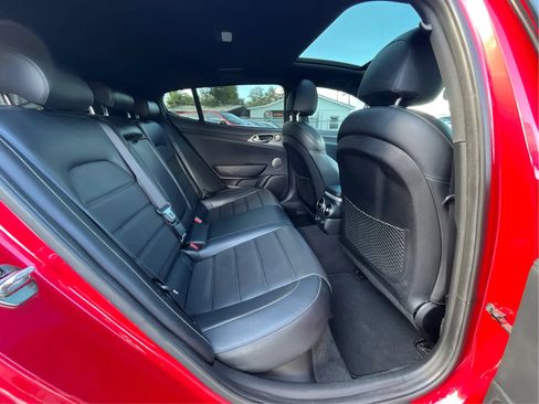 Used 2018 Kia Stinger GT2 RWD image 23