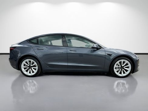 Used 2023 Tesla Model 3 Standard Range RWD image 2
