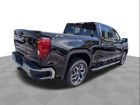 New 2026 GMC Sierra 1500 SLT w/ SLT Premium Plus Package AWD/4WD image 4