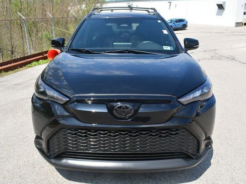Used 2024 Toyota Corolla Cross AWD Hybrid w/ Moonroof Package image 2