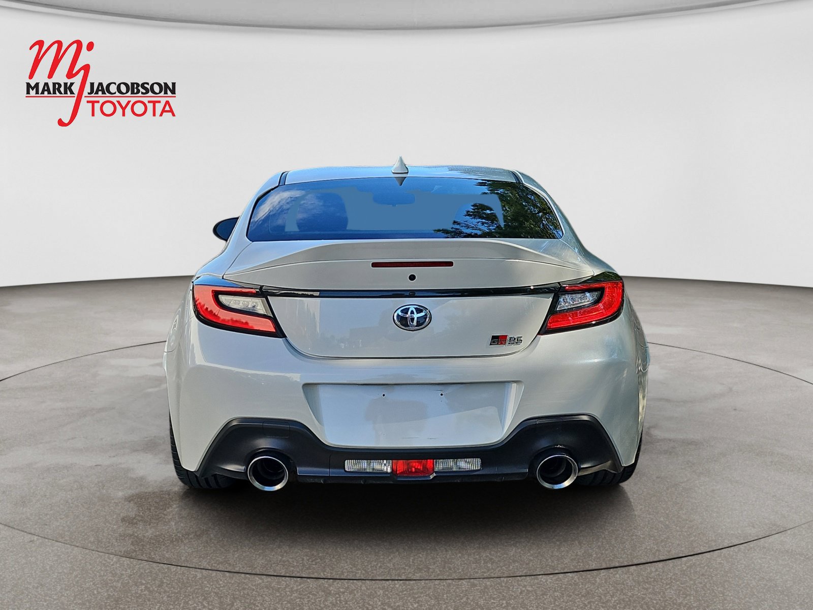 Used 2025 Toyota GR86 Premium w/ Performance Package RWD image 11