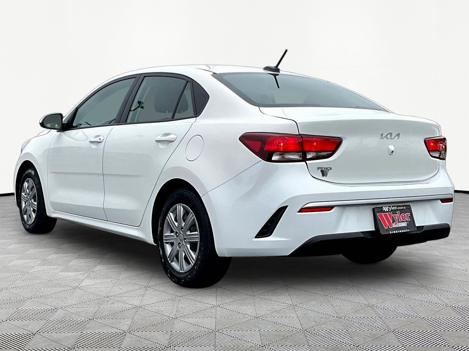 Used 2023 Kia Rio S FWD image 4