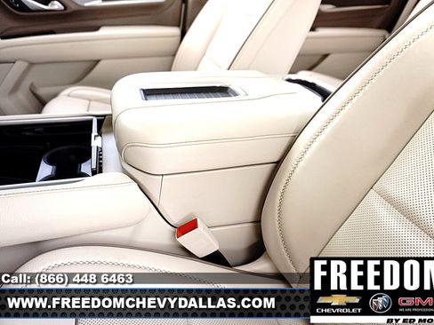 Certified 2023 GMC Yukon Denali w/ Denali Reserve Package image 36