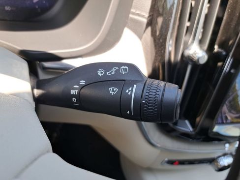 Used 2023 Volvo XC60 B5 Ultimate w/ Climate Package AWD/4WD image 20