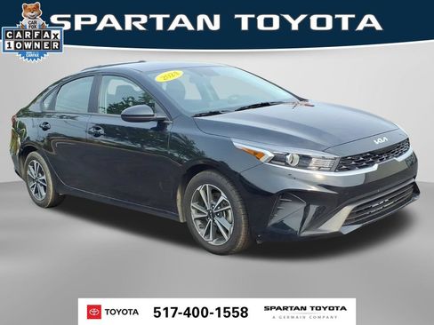 Used 2024 Kia Forte LXS FWD image 5