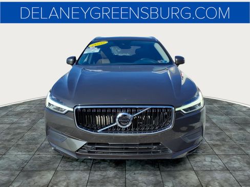 Used 2020 Volvo XC60 T5 Momentum w/ Protection Package image 8