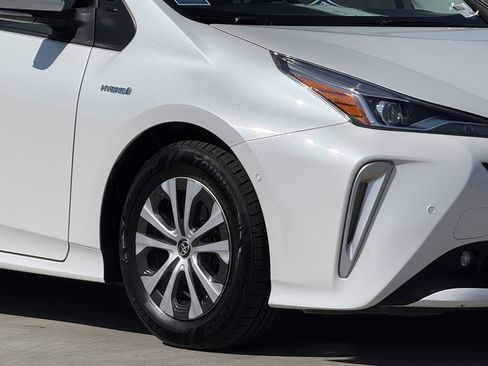 Used 2021 Toyota Prius LE w/ Carpet Mat Package (TMS) AWD/4WD image 4