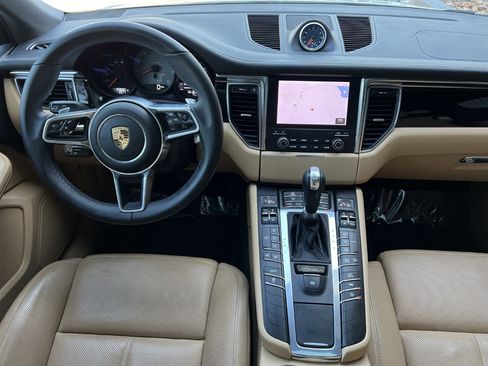 Used 2017 Porsche Macan S image 20