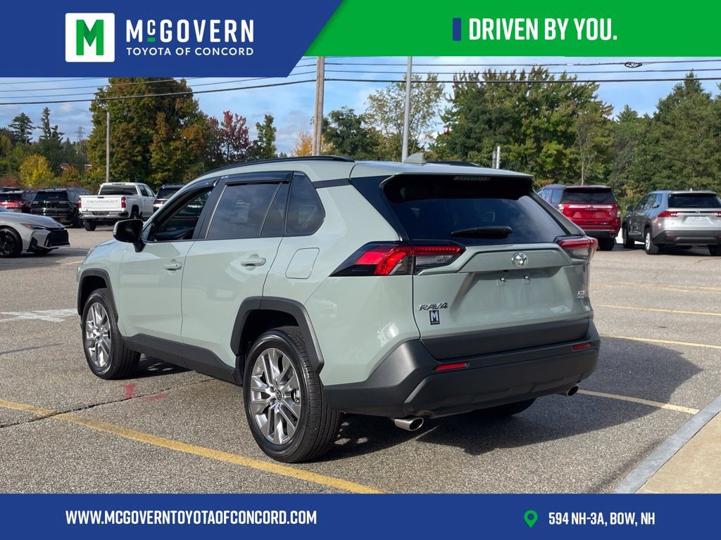 Used 2023 Toyota RAV4 XLE Premium AWD/4WD image 3