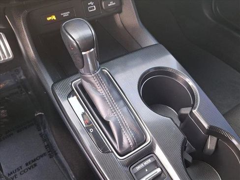 Used 2022 Honda Civic Sport image 15
