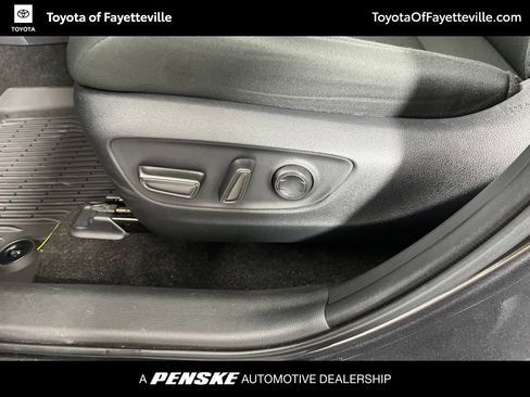 Certified 2025 Toyota RAV4 XLE FWD image 21