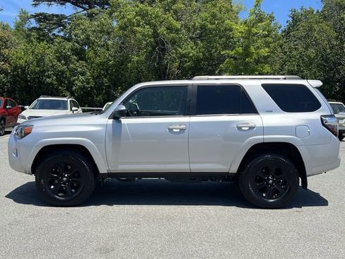 Used 2023 Toyota 4Runner SR5 w/ Convenience Package (TMS) RWD image 16