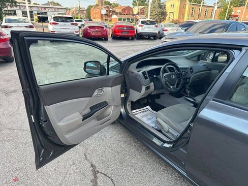 Used 2012 Honda Civic LX image 10