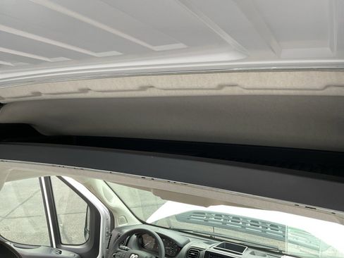 Used 2024 RAM ProMaster 2500 w/ Storage Group image 32