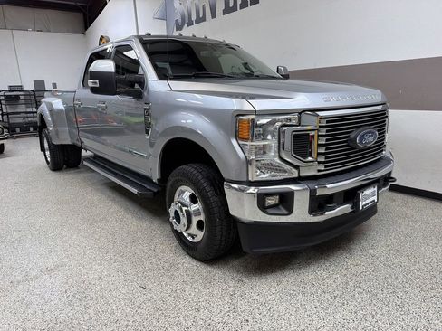 Used 2021 Ford F350 Lariat w/ Lariat Value Package AWD/4WD image 30