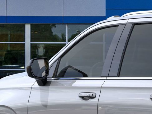 New 2026 Chevrolet Suburban LS image 36