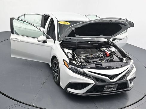 Used 2023 Toyota Camry SE FWD image 39
