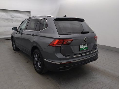 Used 2022 Volkswagen Tiguan SE FWD image 5