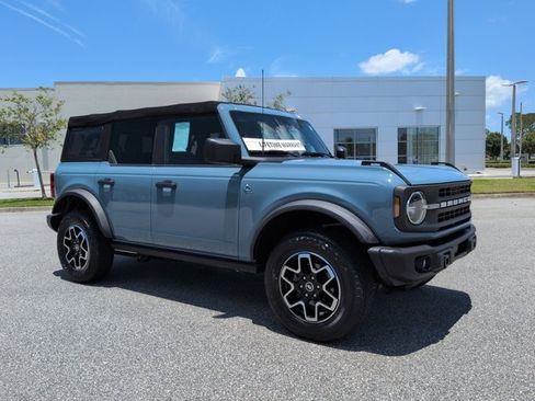 Used 2023 Ford Bronco Black Diamond AWD/4WD image 3