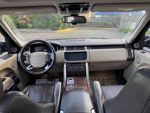 Used 2014 Land Rover Range Rover HSE image 14