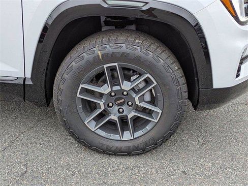 New 2026 GMC Terrain AT4 w/ Technology Package II image 13