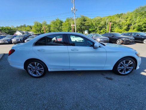 Used 2019 Mercedes-Benz C 300 4MATIC Sedan image 4