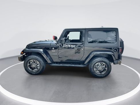 Used 2016 Jeep Wrangler Sahara AWD/4WD image 5