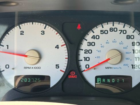 Used 2005 Dodge Ram 2500 Truck SLT AWD/4WD image 17