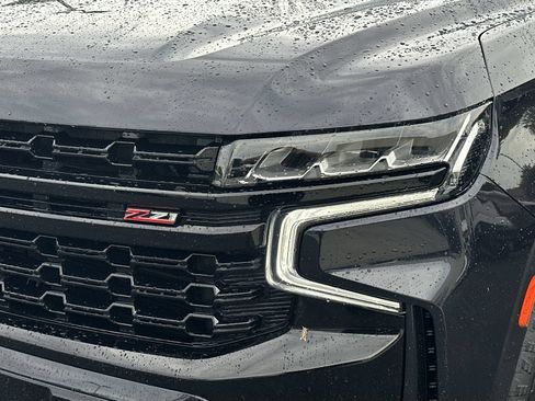 Used 2023 Chevrolet Tahoe Z71 w/ Luxury Package AWD/4WD image 11