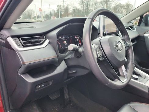 Used 2024 Toyota RAV4 Adventure image 17