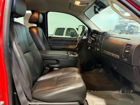 Used 2008 Chevrolet Silverado 1500 LT w/ Power Pack Plus AWD/4WD image 17