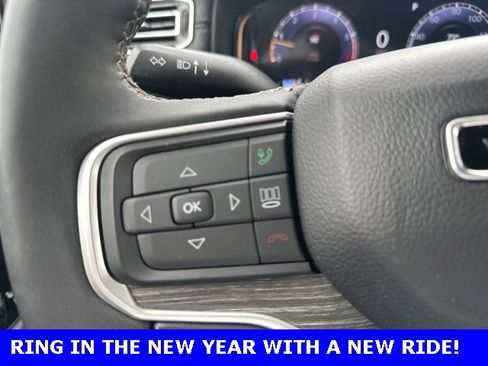 Used 2024 Jeep Wagoneer L Series II image 27