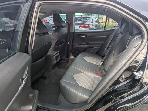 Used 2022 Toyota Camry SE w/ Convenience Package FWD image 25