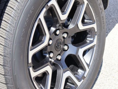 New 2026 RAM 1500 Laramie AWD/4WD image 38