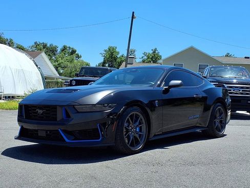 Used 2024 Ford Mustang Dark Horse image 3