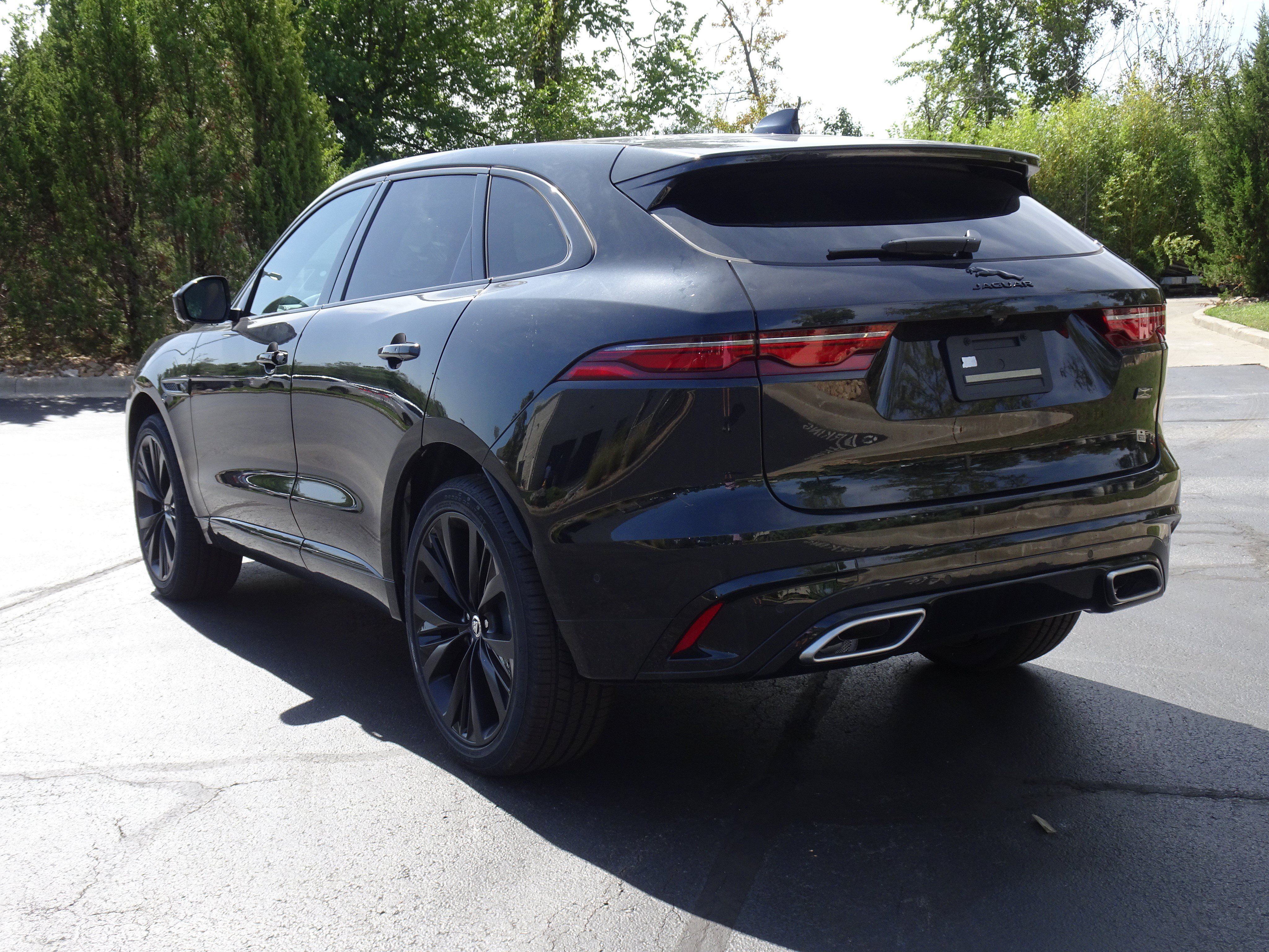New 2026 Jaguar F-PACE R-Dynamic S AWD/4WD image 4