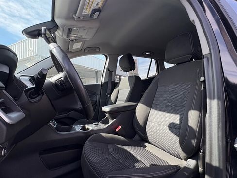 Used 2022 GMC Terrain SLE w/ Driver Convenience Package image 7