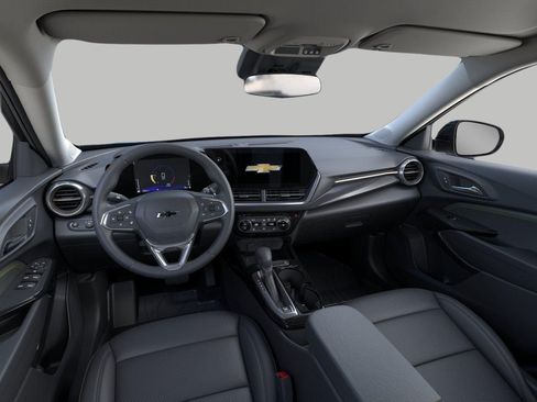 Used 2026 Chevrolet Trax ACTIV FWD image 15
