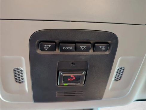 Certified 2022 Toyota Camry XLE FWD image 22
